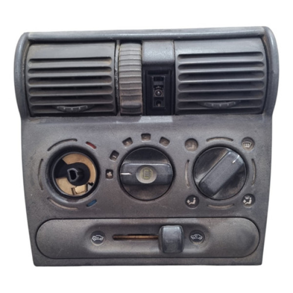 Ar Difusor Moldura Comando Central Pain Gm Corsa 1996 A 2014